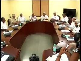 সিপিএম পলিটব্যুরোয় জোরাল জোট-বার্তা