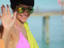 মালদ্বীপে ছুটি কাটাচ্ছেন মন্দিরা বেদী, দেখুন তারকার কিছু সাহসী ছবি