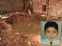 বল তুলতে গিয়ে কলিন লেনে নির্মীয়মাণ বাড়ির গর্তে পড়ে মৃত্যু বালকের