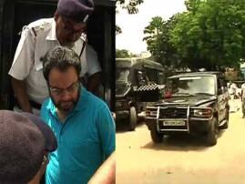 Tmc Mp Kunal Ghosh Released On Parole Visits Ailing Mother অসুস্থ মাকে দেখতে দু'ঘণ্টার প্যারোলে হাসপাতালে কুণাল