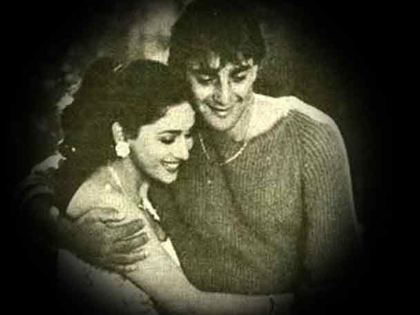 বিষয় মাধুরী দীক্ষিত, প্রশ্নের মাঝেই বেরিয়ে গেলেন সঞ্জয় দত্ত বিষয় মাধুরী দীক্ষিত, প্রশ্নের মাঝেই বেরিয়ে গেলেন সঞ্জয় দত্ত