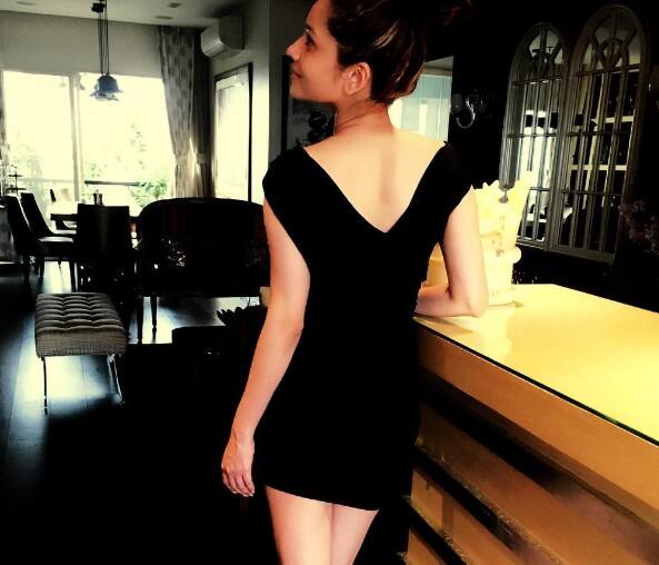  চুপচাপ বসে নেই অঙ্কিতাও। তিনিও নতুন জীবনসঙ্গীর হাত ধরে এগিয়ে যাওয়ার ব্যাপারে মনঃস্থির করে ফেলেছেন। 