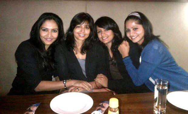 মজার ব্যাপার হল, প্রতিমার চার বোনের মধ্যে তিন বোনই বাস্কেট বল প্লেয়ার। তাঁরা প্রত্যেকেই কখনও না কখনও জাতীয় মহিলা দলে খেলেছেন বা খেলছেন। 