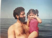 চিনতে পারছেন এই মিষ্টি শিশু কে? বর্তমানে বলিউডের ‘হট’ নায়িকা