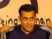 ''আপনি অনুতপ্ত নন''! সলমনকে ৮ জুলাই তলব জাতীয় মহিলা কমিশনের