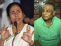 মুখ্যমন্ত্রীর আঁকা ছবি নিয়ে কটাক্ষ মান্নানের, বিক্ষোভ-পাল্টা বিক্ষোভে উত্তপ্ত বিধানসভা