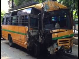 School Bus Hits Maa Flyover At Park Circus Driver Dead 11 Student Injured মা উড়ালপুলে স্কুলবাসের ধাক্কা, মৃত চালক, জখম ১১ পড়ুয়া