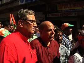 Price Rise Cpim Mla Defies Party Stand Takes Part In Congress Rally শরিকি আপত্তি উড়িয়ে মূল্যবৃদ্ধির প্রতিবাদে কংগ্রেসের মিছিলে সিপিএম বিধায়ক