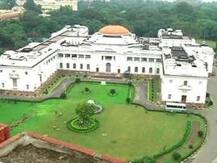 তন্ময়-বিতর্কের মাঝে বিধানসভায় মূল্যবৃদ্ধি ইস্যুতেই কংগ্রেসের সঙ্গে ওয়াকআউট বামেদের