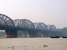 মেরামতির জন্য তিনমাস বন্ধ বালি ব্রিজের একটি লেন