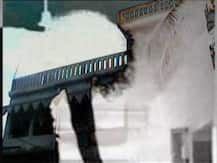 প্রতিবেশীর সঙ্গে অবৈধ সম্পর্কের টানাপোড়েনের জেরে আত্মঘাতী গৃহবধূ?