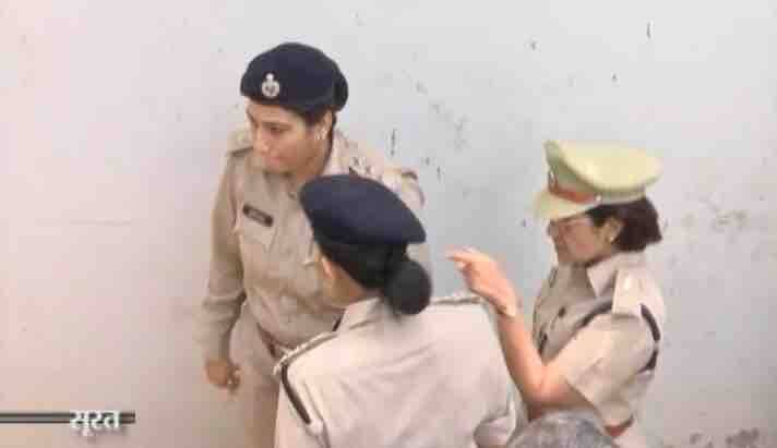 এরপর ভেলসি পুরো ঘটনাকে ডাকাতি ও ডাকাতির জন্য খুনের ঘটনা বলে চালানোর চেষ্টা করে। কিন্তু এই চক্রান্ত সফল হয়নি। পুলিশ ভেলসি ও সুকেতু সহ অভিযুক্তদের গ্রেফতার করেছে।