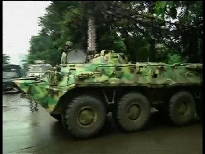 সেনা- জঙ্গি গুলির লড়াইয়ে বনানী থানার ওসি সহ ২ পুলিশ অফিসারের মৃত্যু হয়েছে, আহত অন্তত ২৬জন।