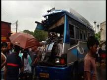 মেমারিতে ট্রাকের সঙ্গে মুখোমুখি সংঘর্ষ স্কুলবাসের, জখম ২০ পড়ুয়া