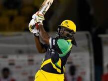 দেখুন: সিপিএলে গেইল-ঝড়, ৭ উইকেটে হারল শাহরুখের নাইট রাইডার্স