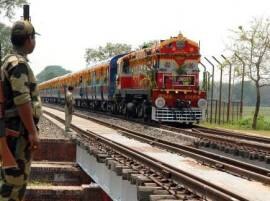 Kolkata Dhaka Maitree Express To Resume Service On Saturday শনিবার থেকেই পুনরায় চালু কলকাতা-ঢাকা মৈত্রী এক্সপ্রেস