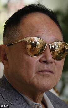 সমকামী মেয়েকে বিয়ে করলে ১৮ কোটি ডলারের প্রস্তাব হংকংয়ের ধনকুবেরের