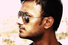 তিনি বেশি রোজগার করতে পারছিলেন না বলেও খবর মিলেছে। 