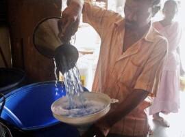 Govt Allows Oil Cos To Raise Kerosene Price By 25pmonth ১০ মাস ধরে ভর্তুকিযুক্ত কেরোসিনের দাম বাড়বে লিটারে ২৫ পয়সা করে, অনুমোদন কেন্দ্রের