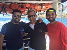 সেন্ট নেভিসের সমুদ্র সৈকতে হাল্কা মেজাজে কোহলি-রোহিতরা, দেখুন ছবিতে