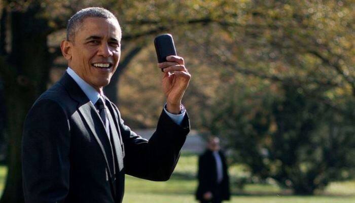  মার্কিন প্রেসিডেন্ট বারাক ওবামা ব্ল্যাকবেরি সেলফোন ব্যবহার করেন। সুরক্ষার জন্য সেই ফোন থেকে তিনি নাকি মেসেজও পাঠান না। 