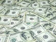 নিজের মাইনে কমিয়ে কর্মীদের মধ্যে ভাগ, বিনিময়ে শ্রমিকদের থেকে স্বপ্নের গাড়ি উপহার পেলেন মালিক