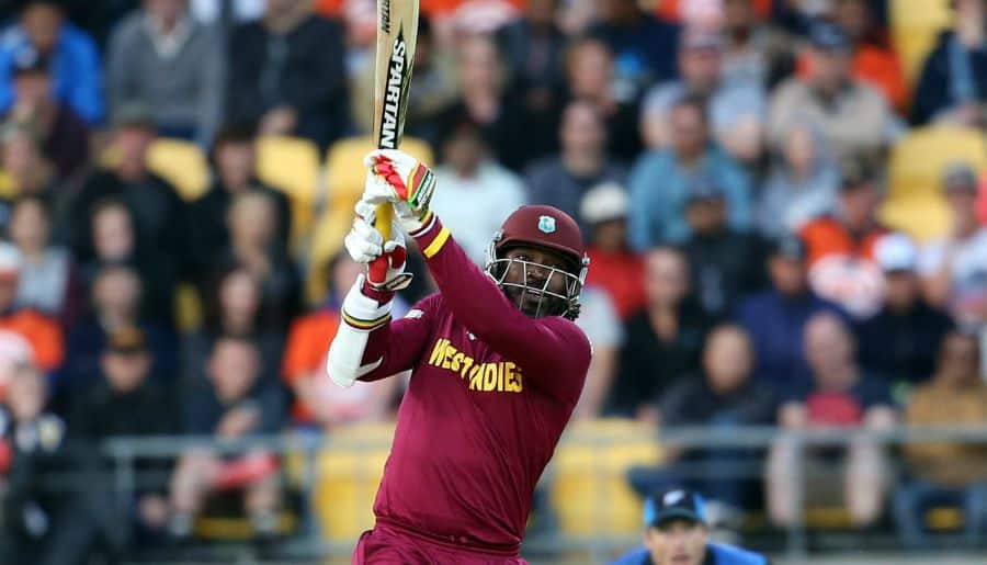 নয়া রেকর্ড, টি ২০ তে ছক্কার সেঞ্চুরির মালিক ক্রিস গেইল Chris Gayle Completes Century Of Sixes In T20is নয়া রেকর্ড, টি ২০ তে ছক্কার সেঞ্চুরির মালিক ক্রিস গেইল