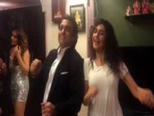 ভিডিওতে দেখুন: ভাগ্নির সঙ্গে নাচের তালে গোবিন্দা