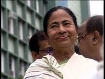 ছবিতে ২১শে-র সভায় মমতা