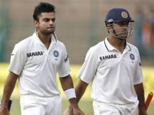 দ্বিশতরান করেও ধোনিকে টপকাতে পারলেন না কোহলি