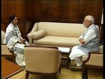 কৌশলী মমতা! রাজ্যের স্বার্থে বৈঠক মোদী-জেটলির সঙ্গে