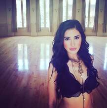 বলিউড ছেড়ে চলে যাওয়ার জল্পনাকে গুজব বলে খারিজ নার্গিস ফকরির