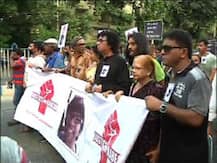 আবেশের মৃত্যুর বিচার চেয়ে মৌনমিছিল, পথে পারিবারিক বন্ধু থেকে বিদ্বজ্জনরা