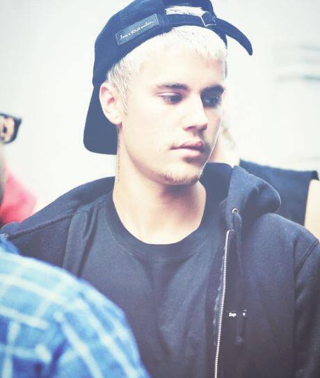 এ জন্যই তিনি ব্যবস্থা করেছেন ওই থ্রিডি হলোগ্রামের, যাতে তাঁর মৃত্যুর পরেও থ্রিডি ছবির মাধ্যমে তাঁকে দেখতে পাওয়া যায়। 