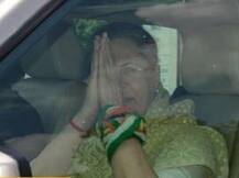 অসুস্থ সনিয়া গাঁধীকে হাসপাতালে ভর্তি করা হয়েছে, সকালে অবস্থার সামান্য উন্নতি