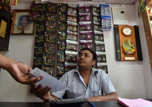 সিগারেটের দাম বাড়বে।