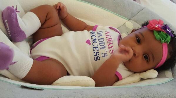 মাত্র কয়েক মাস বয়স গেইলের মেয়ের