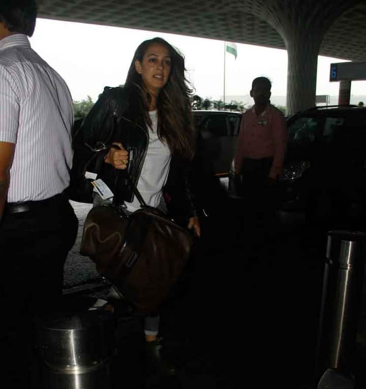 চলতি বছরের শেষদিকেই তাঁদের বিয়ে হবে বলে শোনা যাচ্ছে। 