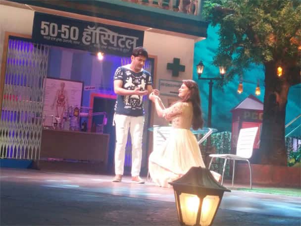 দর্শকদের সমস্ত জল্পনায় ইতি টেনে জানাতে হচ্ছে কপিল বিয়ে করেছেন বলিউড অভিনেত্রী জ্যাকলিন ফার্নান্ডেজকে
