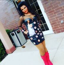 মোদীর ছবি আঁকা পোশাক পরে বিতর্কে রাখী সবন্ত