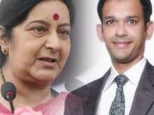 পাক জেলে আক্রান্ত হামিদের পরিবারের সঙ্গে দেখা করে সাহায্যের আশ্বাস সুষমার