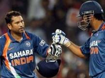 ড্রেসিংরুমে সচিনকে প্রথমবার দেখে ঘাবড়ে গিয়েছিলেন ধোনি