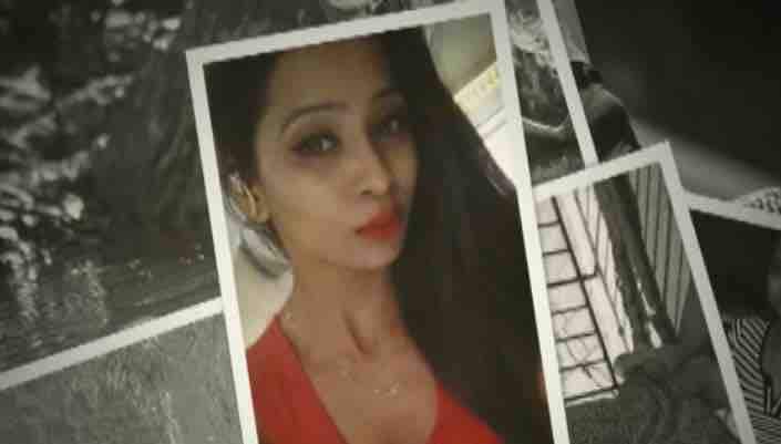 পুলিশ ওই মডেলের কাছ থেকে বিভিন্ন ব্যাঙ্কের অনেকগুলি এটিএম কার্ড বাজেয়াপ্ত করেছে। এগুলির মধ্যে প্রতারণার শিকারদের এটিএম কার্ডও রয়েছে। একজনের কার্ড দিয়ে অন্যজনকে প্রতারণা করতেন বৈশালী।