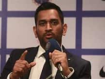 অবসর এখনই নয়, ক্রিকেটেই ফোকাস ধোনির