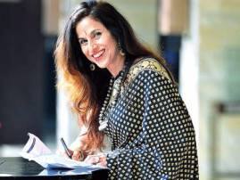 Controversy And Shobhaa De বিতর্ক দে