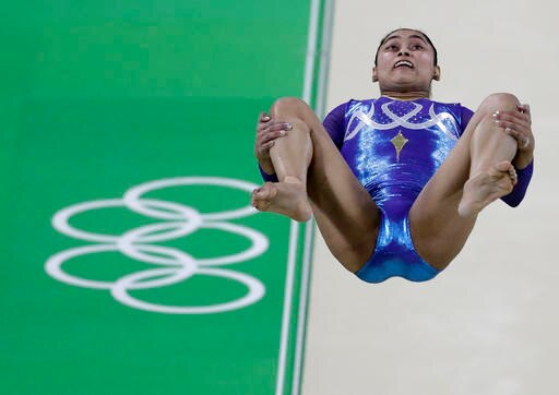 তবে পদক না পেলেও, ছাত্রীর পারফরম্যান্সে গর্বিত বিশ্বেশ্বর