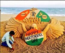 স্যান্ড আর্টের মাধ্যমে স্বাধীনতা দিবস উদযাপন এবং দীপাকে শুভেচ্ছা সুদর্শনের