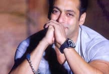 ২৭-শে ৫১-তম জন্মদিনে ‘বড় চমক’ দেবেন, ভক্তদের ‘তৈরি থাকতে’ বললেন সলমন