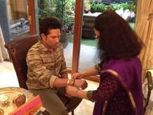 রাখী উৎসবে মাতলেন দেশের বিশিষ্ট ব্যক্তিরা, ছবি দেখব একঝলকে