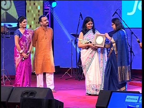 সাহিত্যে সেরা শাম্ভবী ঘোষ। 